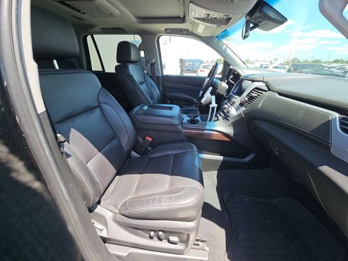 Used 2019 GMC Yukon SLT w/ Premium Edition AWD/4WD image 6