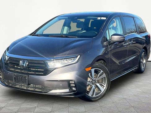 Used 2023 Honda Odyssey Touring image 1