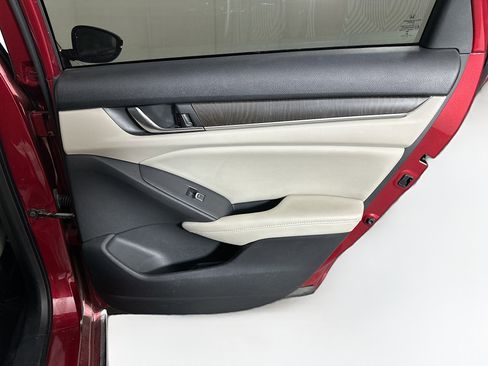 Used 2018 Honda Accord EX-L image 29