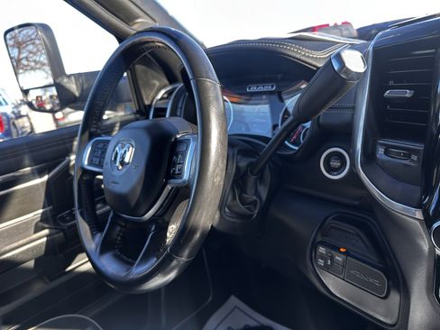 Used 2021 RAM 2500 Laramie w/ Night Edition image 17