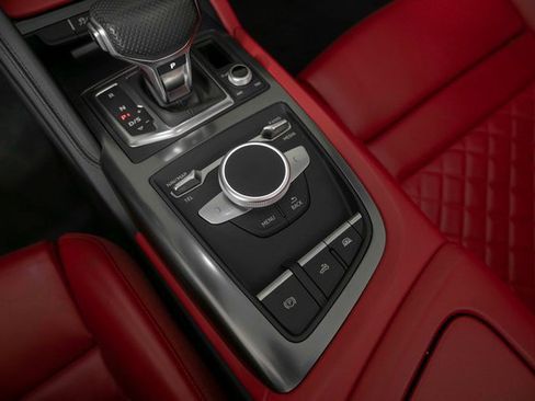 Used 2018 Audi R8 V10 image 22