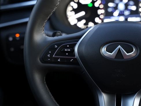 Certified 2025 INFINITI QX50 Sport image 10