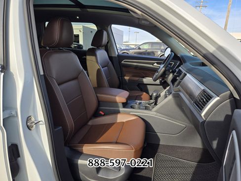 Used 2021 Volkswagen Atlas SE w/ Panoramic Sunroof Package image 20