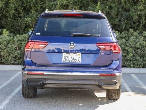 Used 2022 Volkswagen Tiguan SE image 5