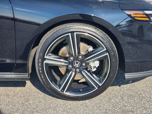 Used 2025 Honda Accord Sport image 10