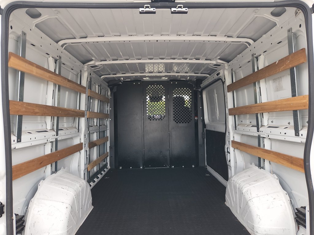 Used 2025 RAM ProMaster 2500 w/ U-Haul Equipment Group FWD image 15