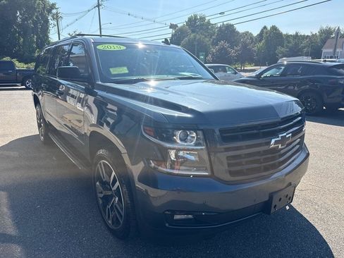 Used 2019 Chevrolet Suburban Premier AWD/4WD image 4