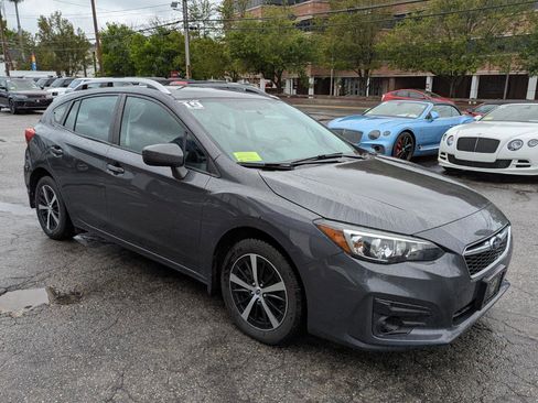 Used 2019 Subaru Impreza 2.0i Premium AWD/4WD image 2