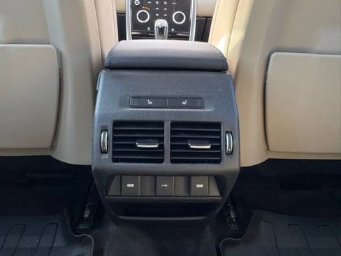 Used 2020 Land Rover Discovery Sport SE image 25