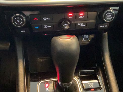Used 2022 Jeep Compass Latitude FWD image 15