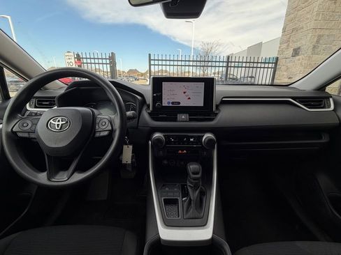 Used 2024 Toyota RAV4 LE image 22