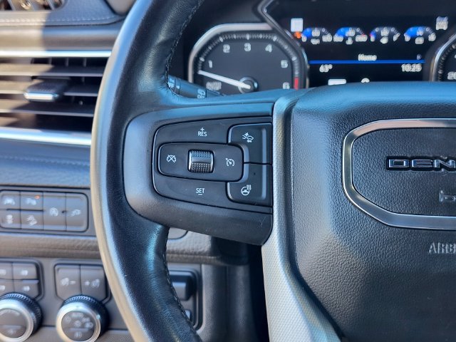 Used 2021 GMC Yukon Denali w/ Denali Ultimate Package AWD/4WD image 29