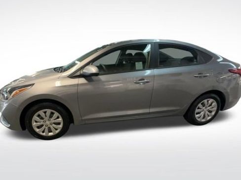 Used 2022 Hyundai Accent SE FWD image 6