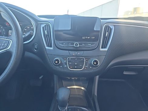 Used 2025 Chevrolet Malibu LT image 26