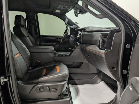Used 2025 GMC Sierra 2500 AT4 w/ AT4 Premium Plus Package image 21