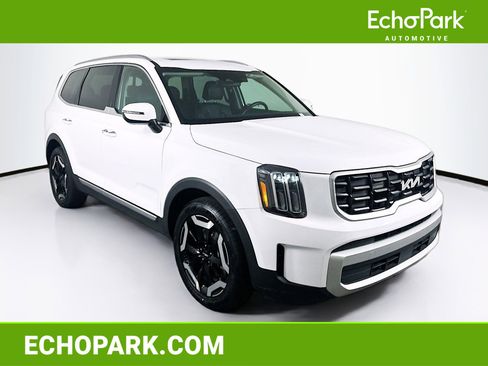Used 2025 Kia Telluride S image 1