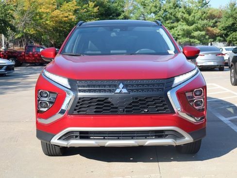 Used 2024 Mitsubishi Eclipse Cross SE image 3