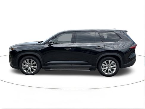Used 2026 Toyota Grand Highlander FWD image 6