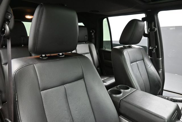 Used 2014 Ford Expedition Limited w/ Equipment Group 301A AWD/4WD image 30