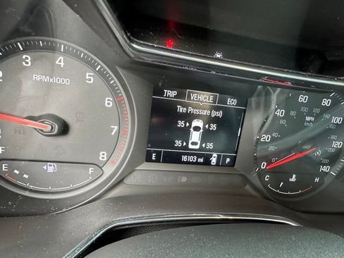 Used 2023 Chevrolet TrailBlazer LT FWD image 16