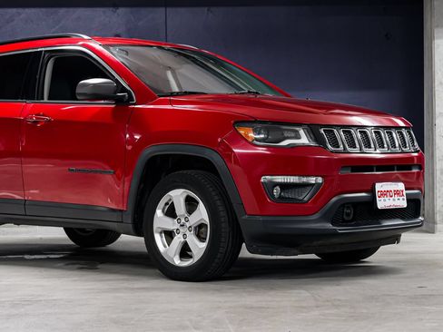 Used 2018 Jeep Compass Latitude w/ Popular Equipment Group AWD/4WD image 29