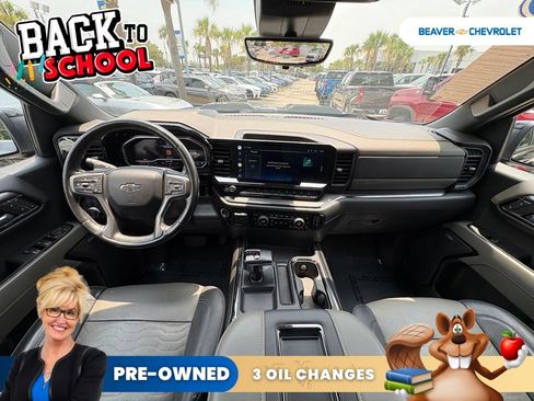 Used 2022 Chevrolet Silverado 1500 ZR2 w/ Technology Package AWD/4WD image 24