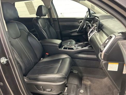 Used 2023 Kia Sorento EX AWD/4WD image 12