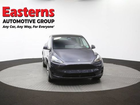 Used 2024 Tesla Model Y Long Range AWD/4WD image 44
