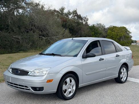 Used 2005 Ford Focus S image 1