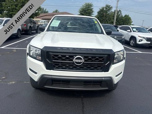 Used 2022 Nissan Frontier S w/ Technology Package RWD image 2
