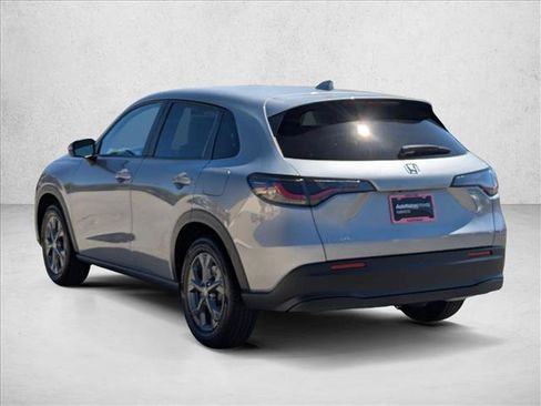Used 2027 Honda HR-V LX image 8