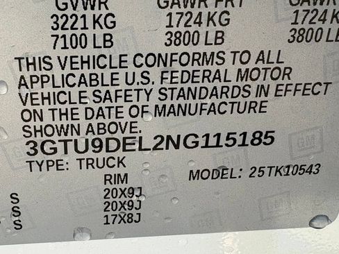 Used 2022 GMC Sierra 1500 SLT w/ SLT Premium Plus Package AWD/4WD image 17