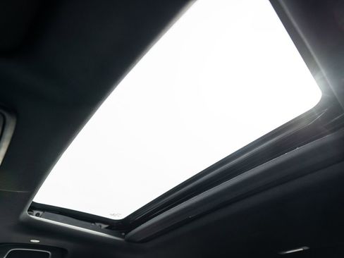 Used 2025 Honda CR-V Sport Touring image 39