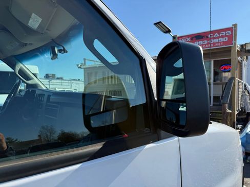 Used 2022 GMC Savana 2500 Regular Van 3D w/ Communications Package image 67