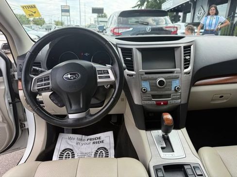 Used 2013 Subaru Outback 3.6R Limited AWD/4WD image 22