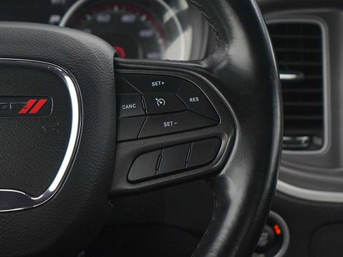 Used 2022 Dodge Charger SXT RWD image 18