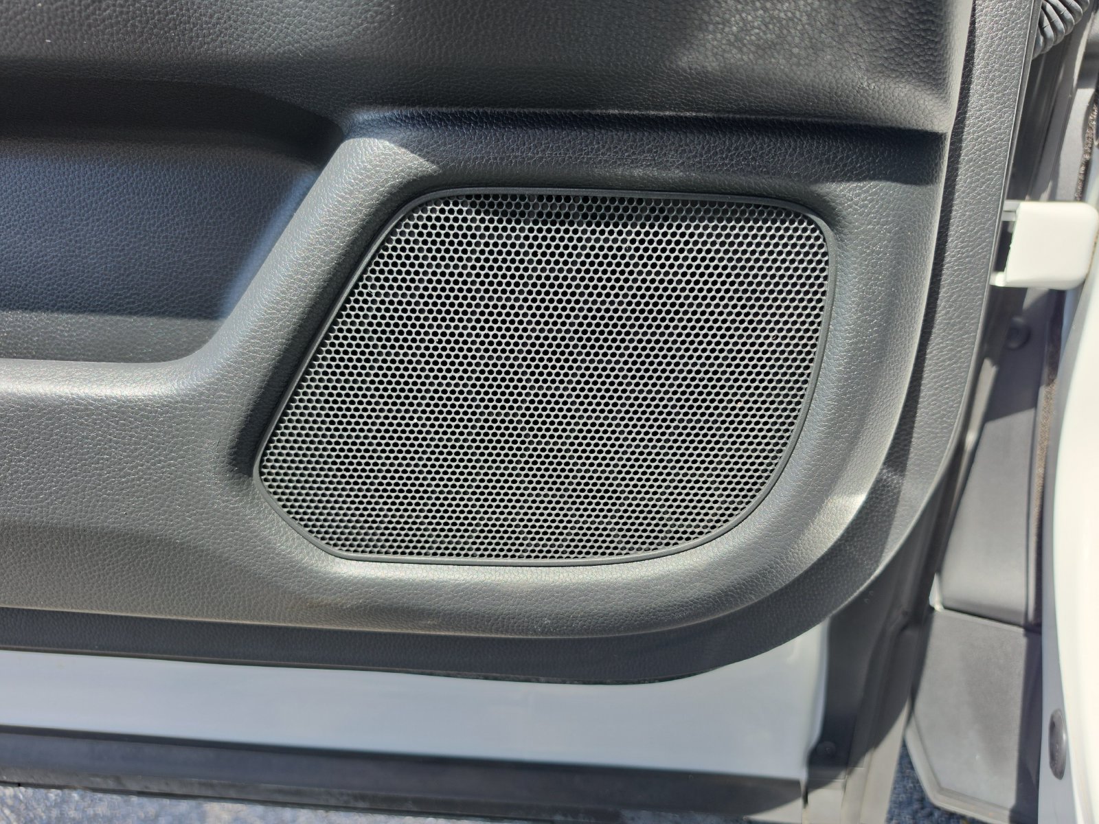 Used 2025 Honda Pilot Sport image 15