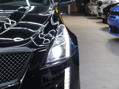 Used 2019 Cadillac CTS V w/ Luxury Package image 14