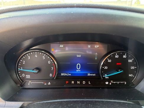 Used 2023 Ford Explorer XLT RWD image 9