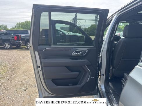 Used 2024 Chevrolet Suburban LT w/ LT Signature Package AWD/4WD image 22