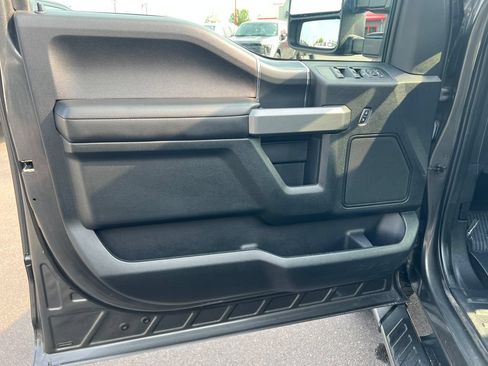 Used 2018 Ford F150 XLT w/ Equipment Group 302A Luxury AWD/4WD image 22