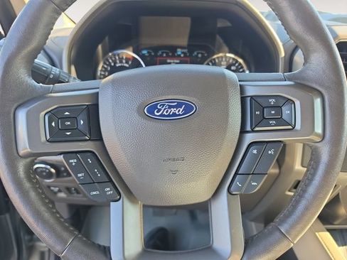 Used 2019 Ford Expedition Max XLT w/ Equipment Group 202A AWD/4WD image 13