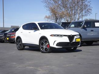 Used 2024 Alfa Romeo Tonale Veloce w/ Premium Interior Package video 2