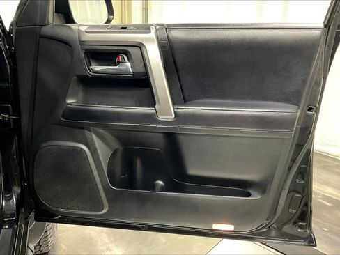 Used 2019 Toyota 4Runner SR5 Premium image 24