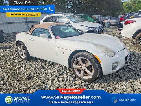 Used 2008 Pontiac Solstice Convertible w/ Premium Package RWD image 4