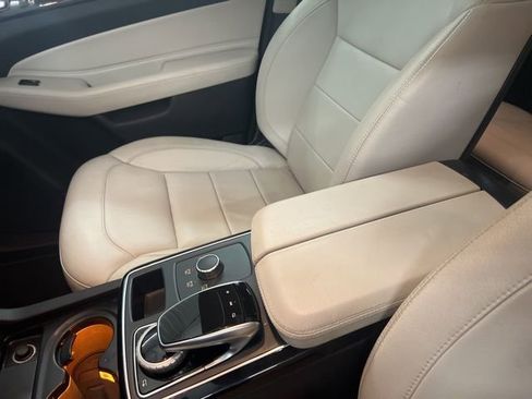 Used 2018 Mercedes-Benz GLE 350 image 36