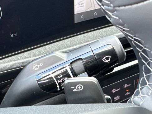 New 2025 Kia EV6 Light w/ Light LR Technology Package image 27