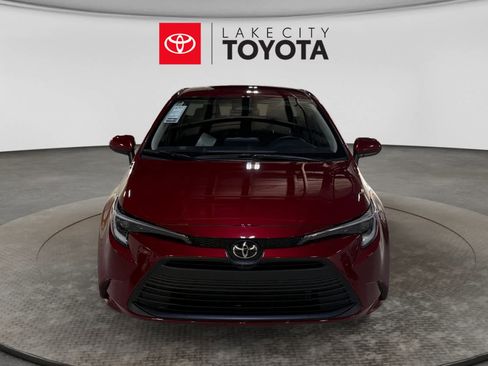Used 2026 Toyota Corolla LE FWD image 13