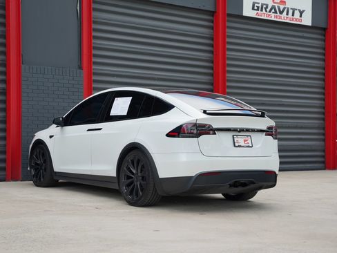 Used 2023 Tesla Model X AWD/4WD image 15
