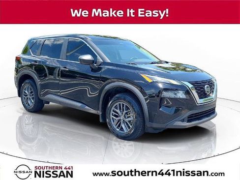 Certified 2021 Nissan Rogue S FWD image 1